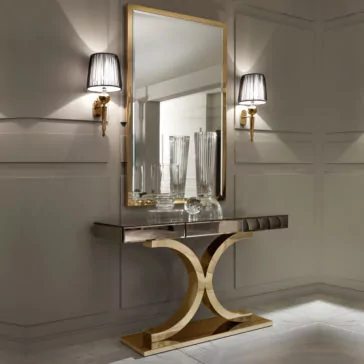 Italian Designer Brass Wall Light Italian Designer Brass Wall Light