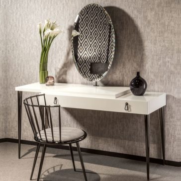 Italian Designer Ivory Lacquered Dressing Table With Mirror Italian Designer Ivory Lacquered Dressing Table With Mirror