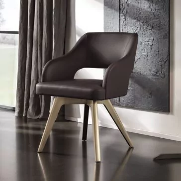 Italian Designer Leather Armchair Italian Designer Leather Armchair