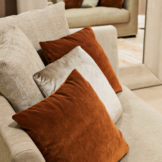 Italian Designer Upholstered Modern Chaise Longue