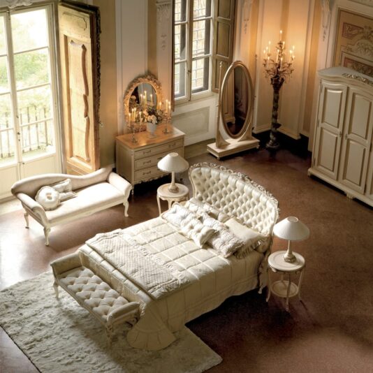 Italian Reproduction Winged Luxury Bed Italian Reproduction Winged Luxury Bed