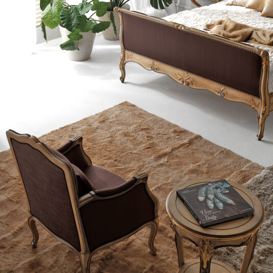 Italian Venetian Upholstered Designer Armchair Italian Venetian Upholstered Designer Armchair