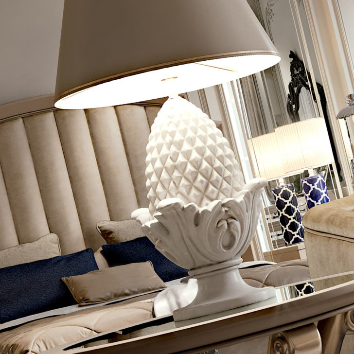 Large Pine Cone Ceramic Luxury Table Lamp