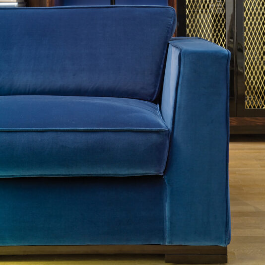 Luxurious High End Blue Velvet Sofa Luxurious High End Blue Velvet Sofa