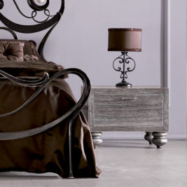 Luxurious Iron Designer Ornate Twirl Bed