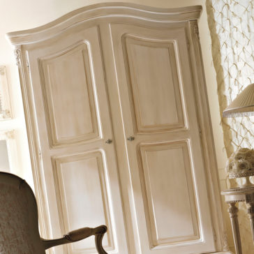 Luxurious Italian 2 Door Wardrobe Luxurious Italian 2 Door Wardrobe