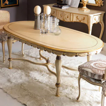 Luxury Classic Italian Louis XVI Reproduction Dining Table Luxury Classic Italian Louis XVI Reproduction Dining Table