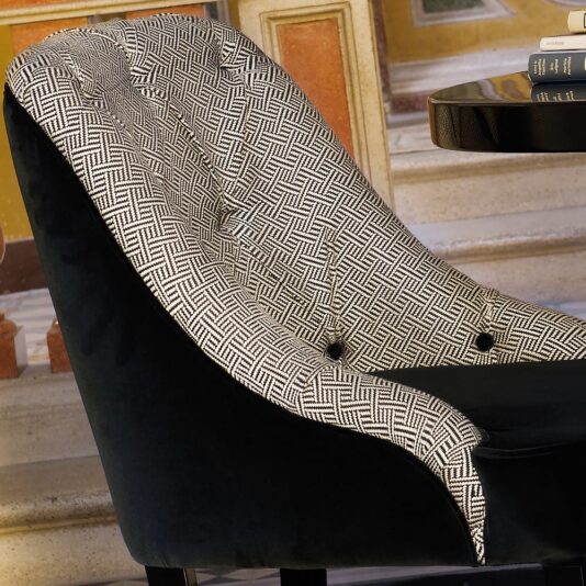 Luxury Contemporary Italian Button Upholstered Dining Chair Luxury Contemporary Italian Button Upholstered Dining Chair