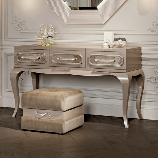 Luxury High End Modern Lacquered Console