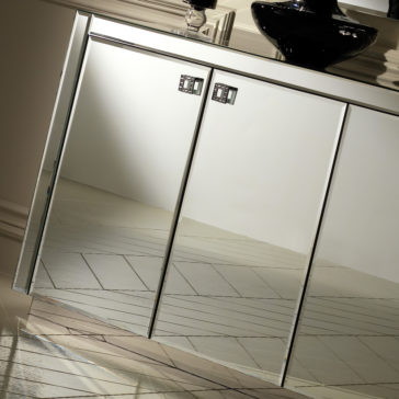 Luxury Italian Designer Venetian Buffet and Mirror Luxury Italian Designer Venetian Buffet and Mirror