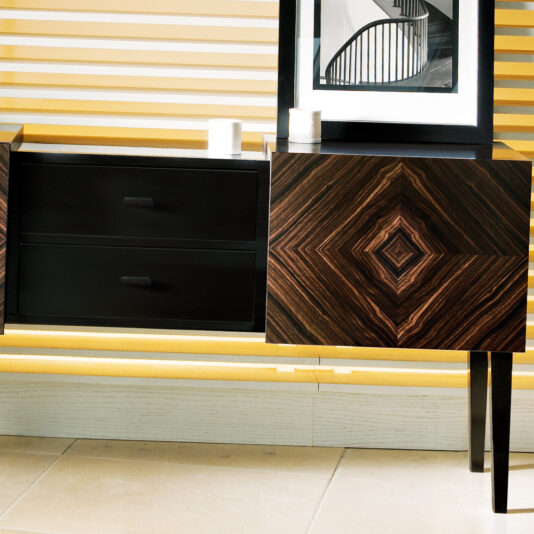 Luxury Italian Macassar Lacquered Sideboard Luxury Italian Macassar Lacquered Sideboard