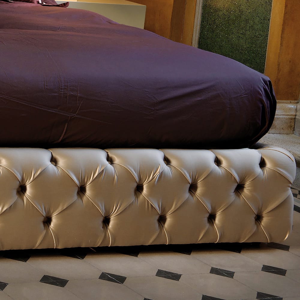 Luxury Modern Button Upholstered Bed