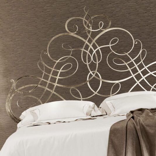 Luxury Ornate Italian Champagne Leaf Designer Wrought Iron Bed Luxury Ornate Italian Champagne Leaf Designer Wrought Iron Bed