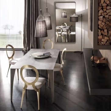Modern Italian Designer Curved Edge Mirror Modern Italian Designer Curved Edge Mirror