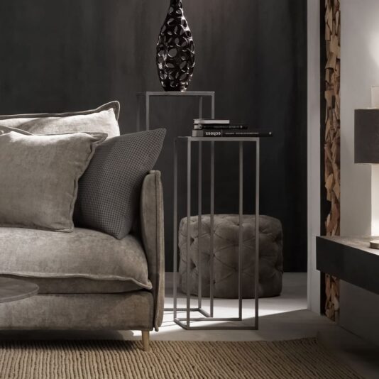 Modern Italian Designer Mirrored Pedestal Style Tall Table Modern Italian Designer Mirrored Pedestal Style Tall Table