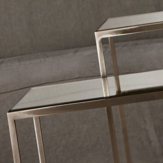 Modern Italian Designer Mirrored Pedestal Style Tall Table Modern Italian Designer Mirrored Pedestal Style Tall Table