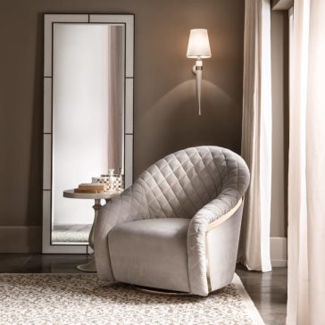 Modern Italian Designer Quilted Leather Swivel Armchair Modern Italian Designer Quilted Leather Armchair