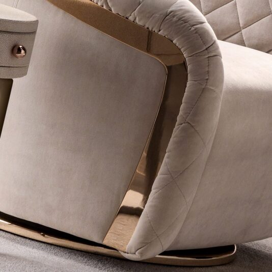 Modern Italian Designer Quilted Leather Swivel Armchair Modern Italian Designer Quilted Leather Armchair