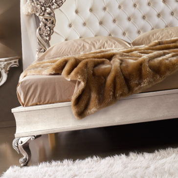 Ornate Italian Designer Silver Leaf Bed Ornate Italian Designer Silver Leaf Bed