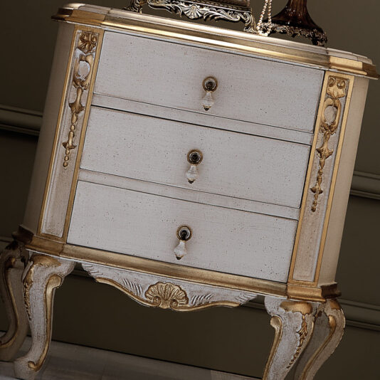 Ornate Italian Rococo Bedside Cabinet Ornate Italian Rococo Bedside Cabinet