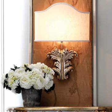 Ornate Italian Reproduction Rococo Wall Light Ornate Italian Reproduction Rococo Wall Light