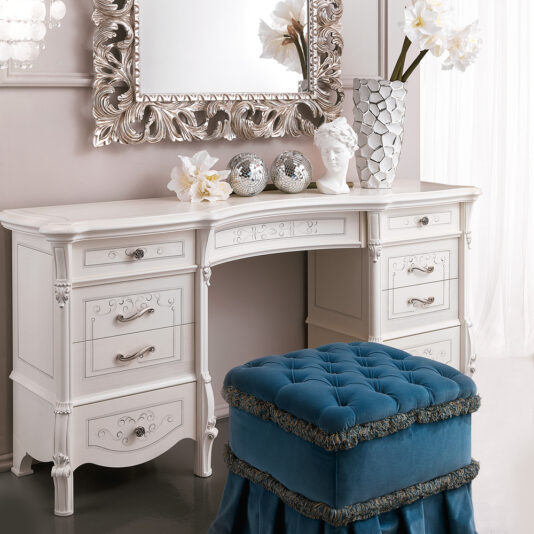 Large Designer Italian Dressing Table Ornate White and Silver Leaf Italian Dressing Table