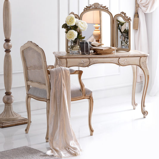Ornately Carved Italian Designer Small Dressing Table Set