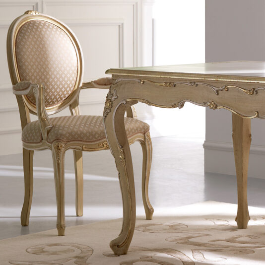 Rectangular Classic Louis XV Reproduction Italian Dining Table And Chairs Set Rectangular Classic Louis XV Reproduction Italian Dining Table And Chairs Set