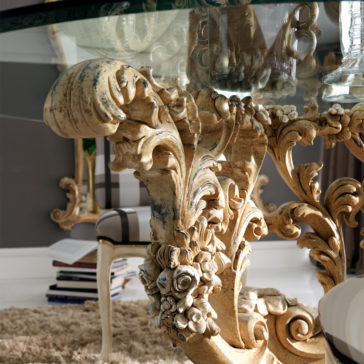 Reproduction Baroque Round Glass Classic Italian Dining Set