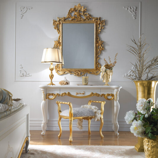 Small Italian Ornate Gold Leaf Bench
