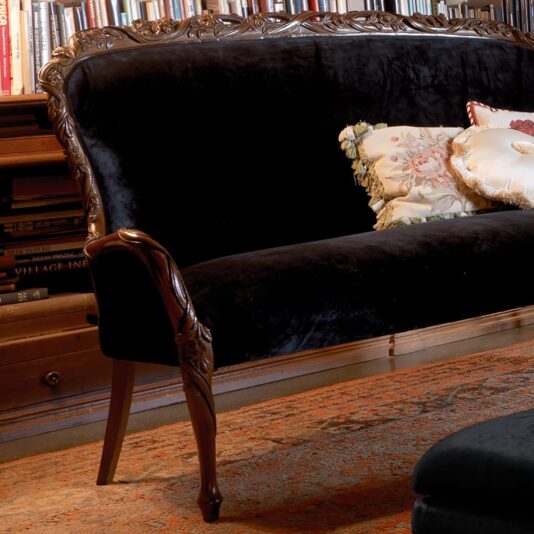 Classic Italian Designer Walnut Day Sofa p-89367-138.jpg