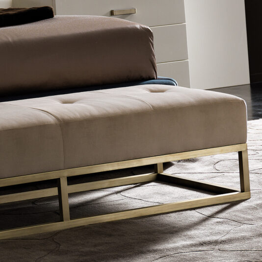 Contemporary Designer Italian Button Upholstered Bench Contemporary Designer Italian Button Upholstered Bench