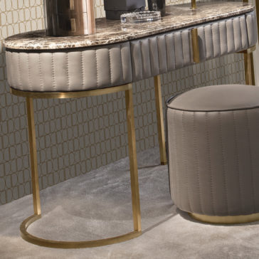 Contemporary Italian Designer Leather Upholstered Dressing Table Contemporary Italian Designer Leather Upholstered Dressing Table