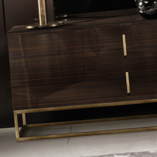 Contemporary Walnut Veneered Designer Italian Chest Of Drawers Contemporary Walnut Veneered Designer Italian Chest Of Drawers