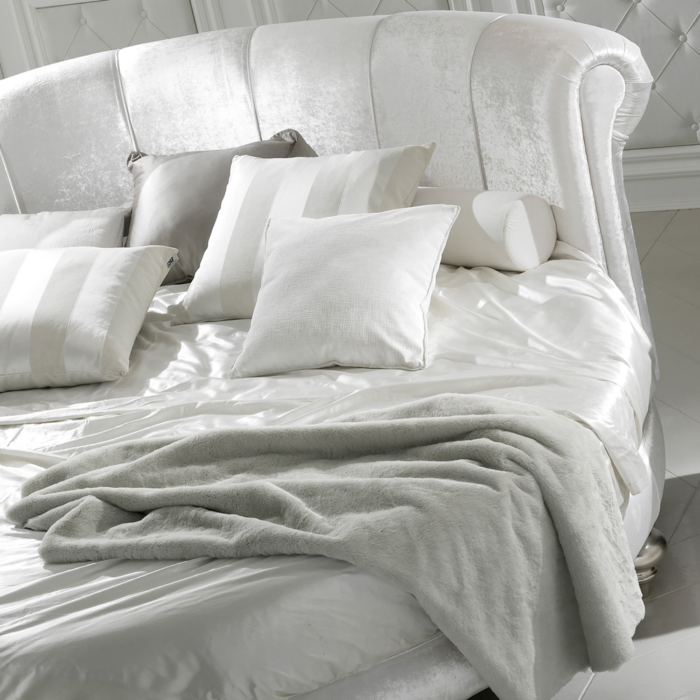 Luxury White Crushed Velvet Bed