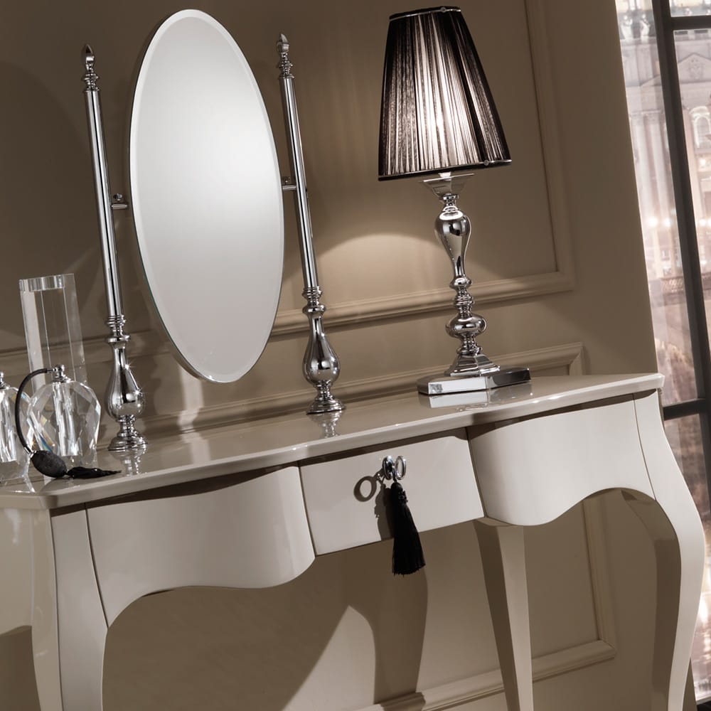Designer Modern Dressing Table With Oval Mirror