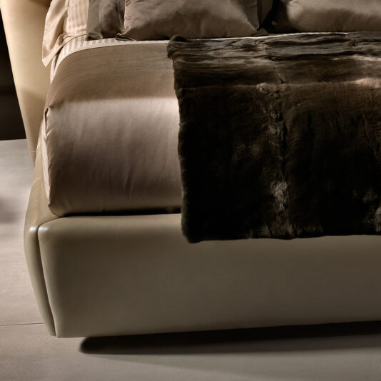 High End Button Upholstered Leather Designer Italian Bed High End Button Upholstered Leather Designer Italian Bed