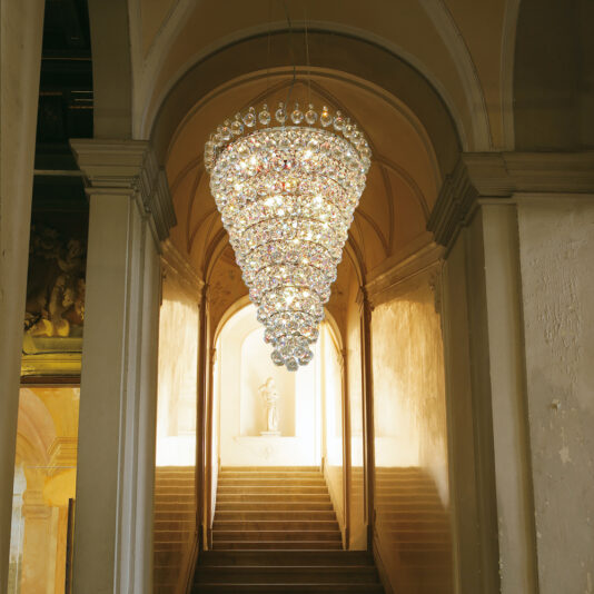 Large Exclusive Luxury Crystal Chandelier Large Exclusive Luxury Crystal Chandelier