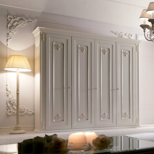 Large Italian Reproduction Wardrobe p-103877-A142194941654c139e818c50.jpg