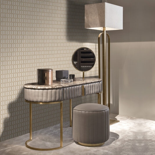 Luxury Italian Burnished Brass Modern Floor Lamp Luxury Italian Burnished Brass Modern Floor Lamp