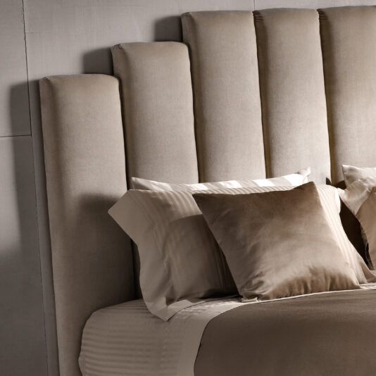 Luxury Italian Designer Velvet Upholstered Bed Luxury Italian Designer Velvet Upholstered Bed