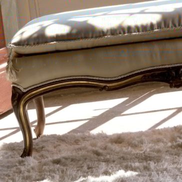 Reproduction Designer Italian Bedroom Bench Reproduction Designer Italian Bedroom Bench