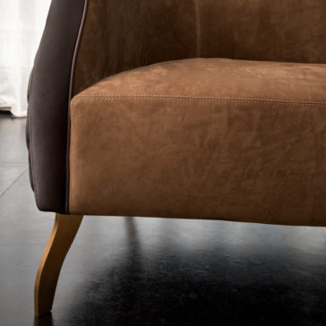 High End Designer Two-Tone Leather Sofa High End Designer Two-Tone Leather Sofa