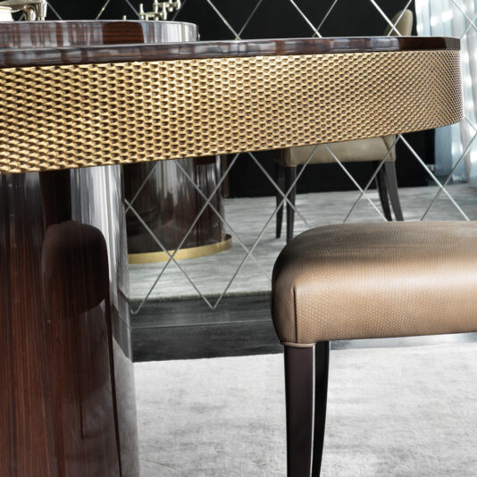Round Walnut Veneer Italian Designer Dining Set Round Walnut Veneer Italian Designer Dining Set