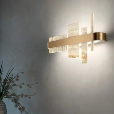 Contemporary Italian Natural Onyx Wall Light Contemporary Italian Natural Onyx Wall Light