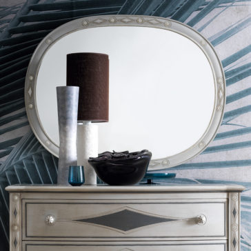 Luxury Designer Italian Oval Wall Mirror Luxury Designer Italian Oval Wall Mirror