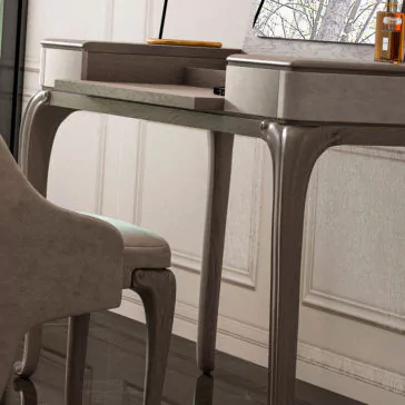 Italian Designer Upholstered Dressing Table With Mirror Italian Designer Upholstered Dressing Table With Mirror