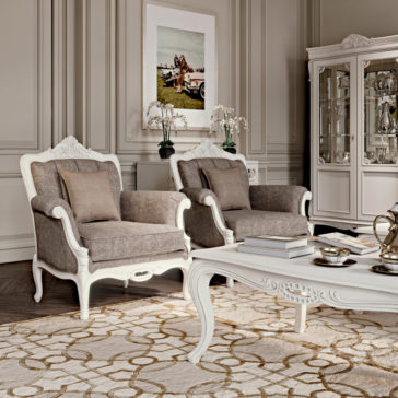 High End Italian Handmade Rug High End Italian Handmade Rug