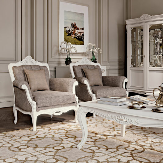 High End Italian Handmade Rug High End Italian Handmade Rug