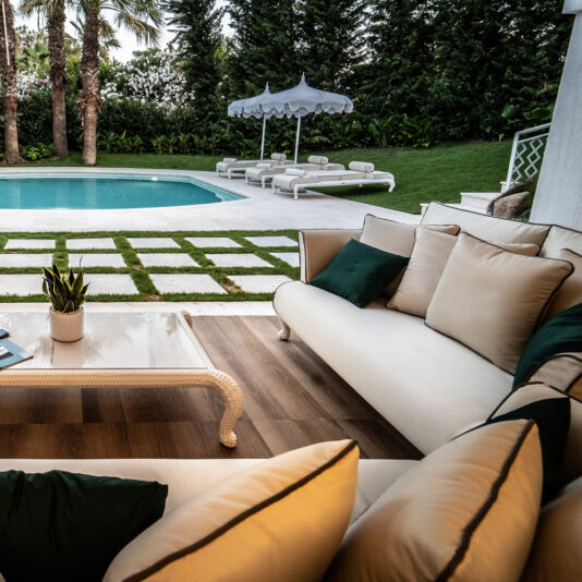 Outdoor Furniture Set